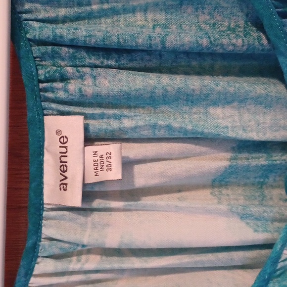 Avenue turquoise white print dress. - Picture 2 of 6